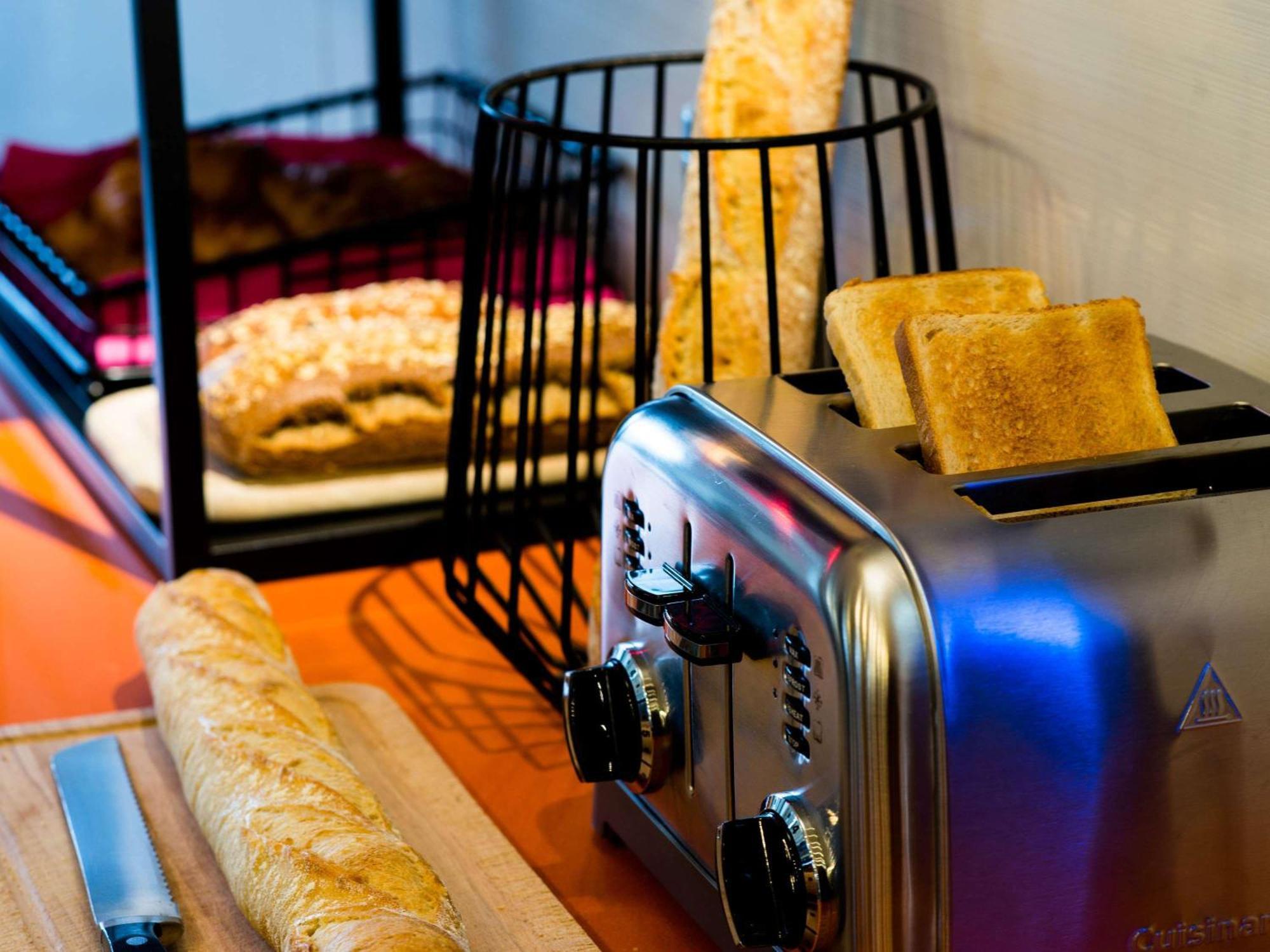 מלון Ibis Styles באיון מראה חיצוני תמונה